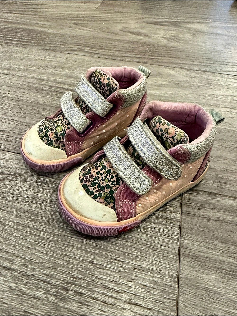 See Kai Run Kristin Purple Floral High Top Sneaker Toddler Size 6